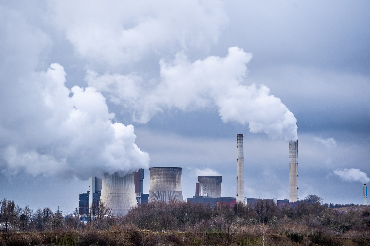 Power Plant showcasing greenhouse gas emissions